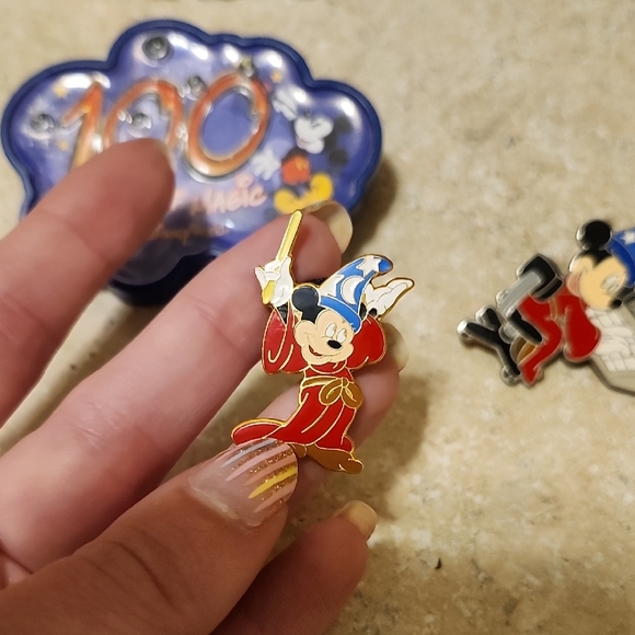 100 Years Of Magic Sorcerer Mickey Trading Pin Bundle - Picture 6 of 7